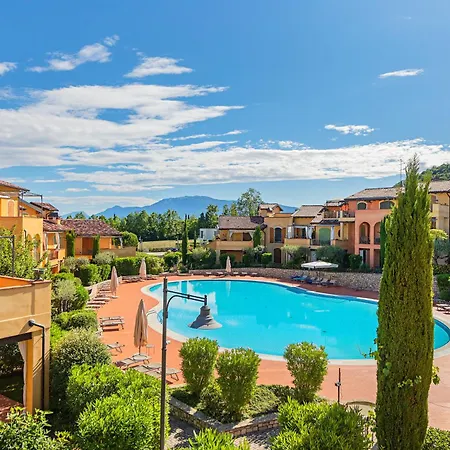 Apartment Borgo Del Torchio By Wonderful Italy Manerba del Garda